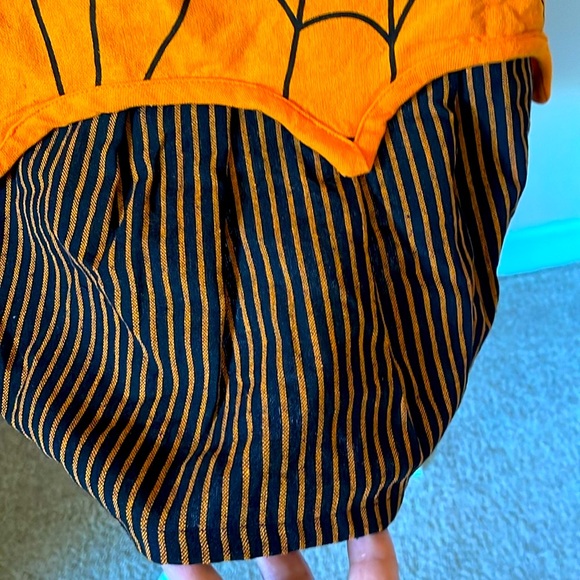 🔥LAST CALL🔥ORANGE/BLK TIE BACK APRON,👍HOSTING, COSTUME OR GIFT-GIVING NWT - Picture 6 of 13